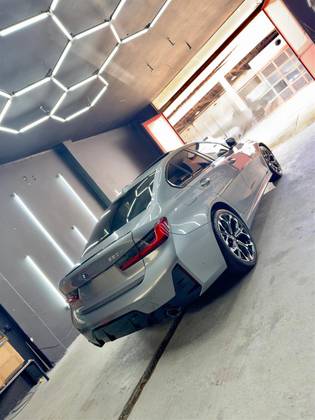 BMW 330e 2.0 16V TURBO HÍBRIDO M SPORT AUTOMÁTICO